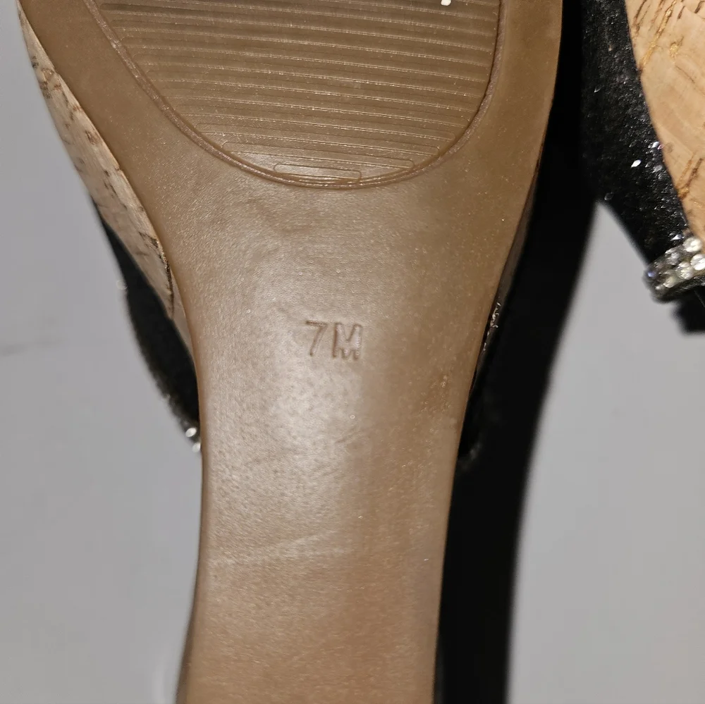 Guess Black & Bling Platform Wedges 🖤 Size 7 - Picture 8 of 9